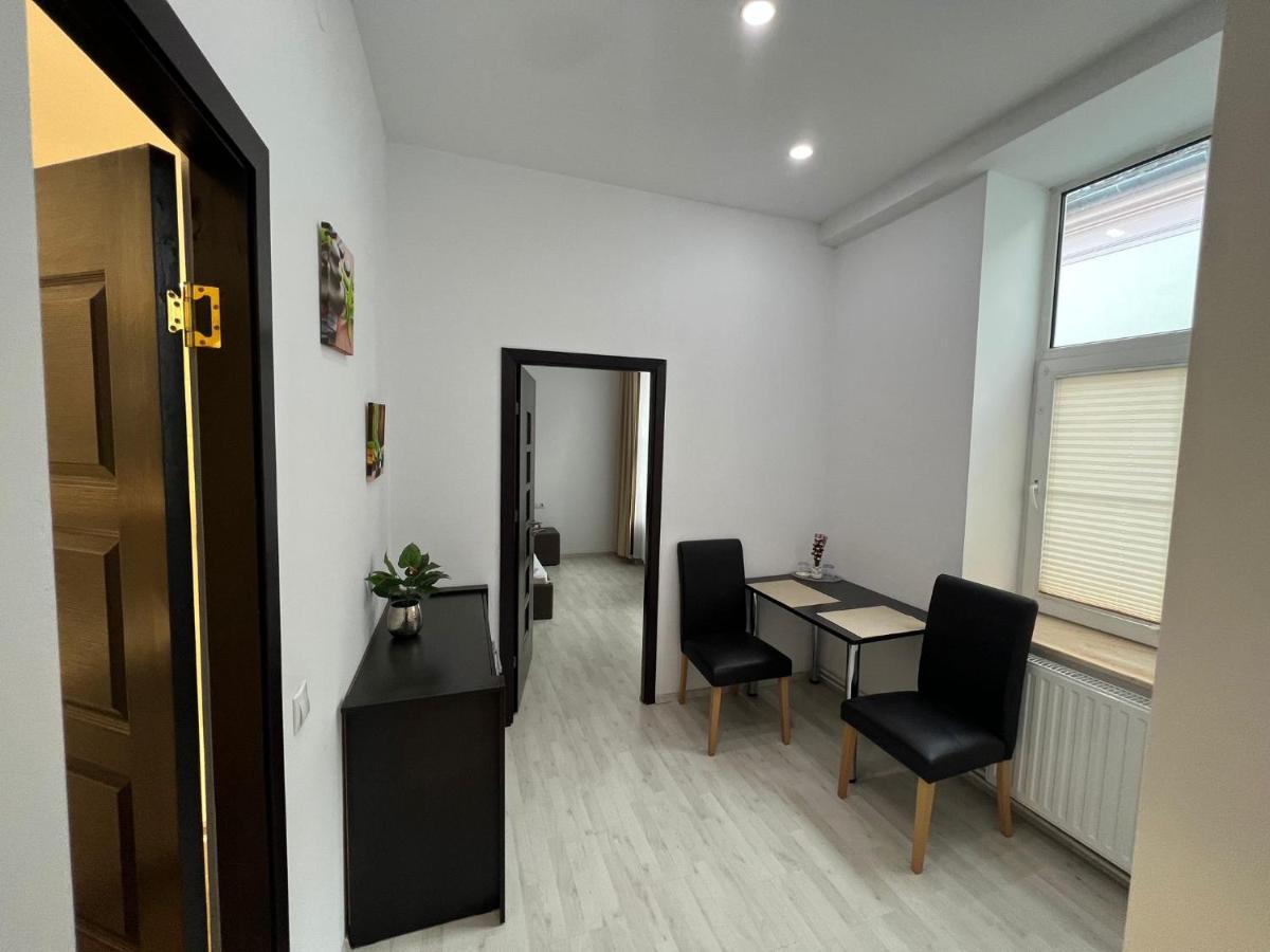 Apartament Teodora Sibiu Apartment ภายนอก รูปภาพ